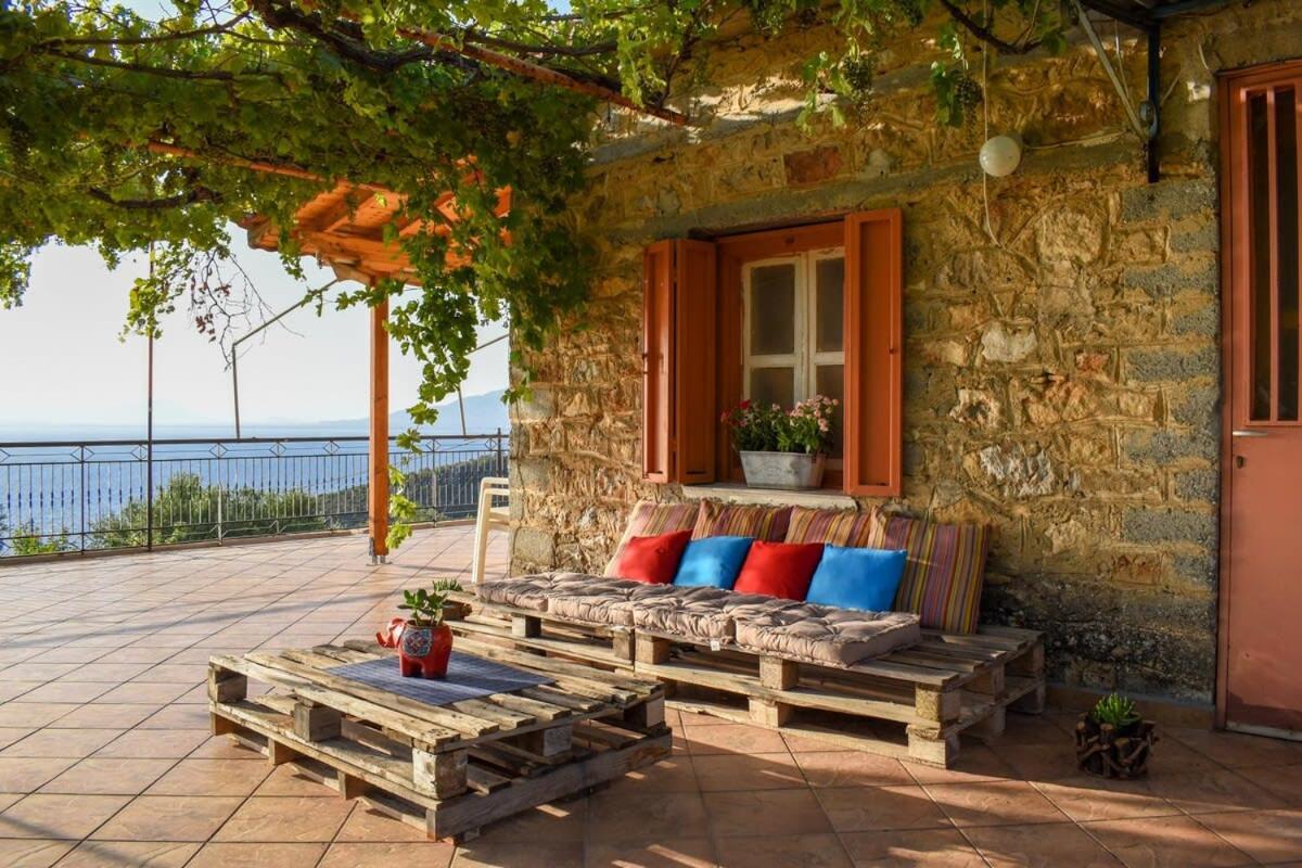 Coastal Stone Residence With Spectacular Scenery Kitriai Экстерьер фото