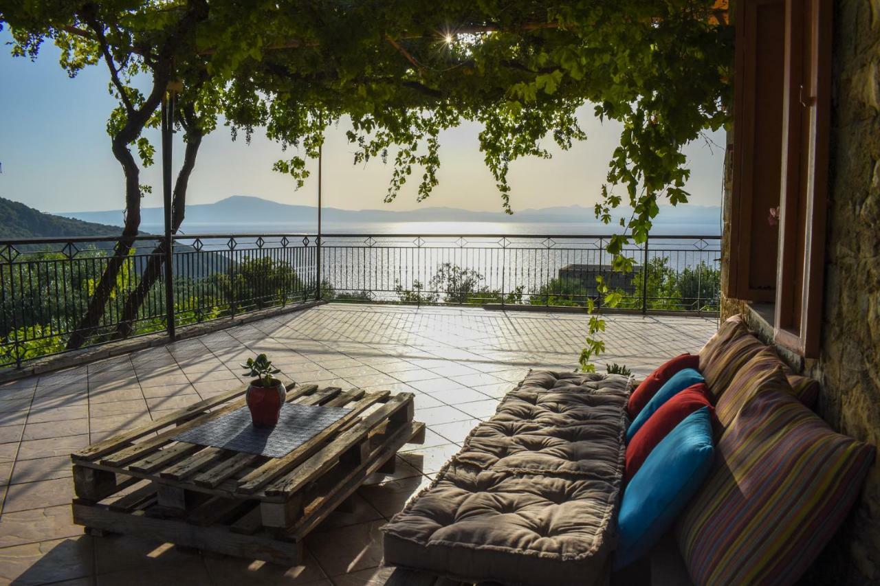 Coastal Stone Residence With Spectacular Scenery Kitriai Экстерьер фото